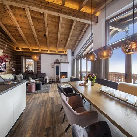 Holiday home In Neukirchen Near Wildkogel Slope *